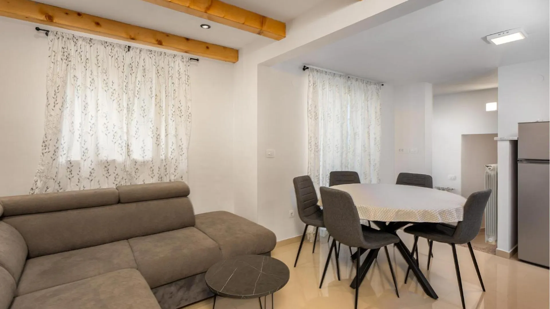 Gorgeous Apartment In Brsec With Kitchen Chorvatsko